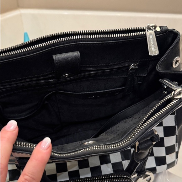 Michael Kors Black and White Checkered Satchel & Wallet - Picture 4 of 10